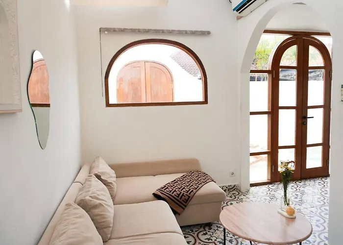 Casa Putih - Cosy 2br In Canggu Hotel